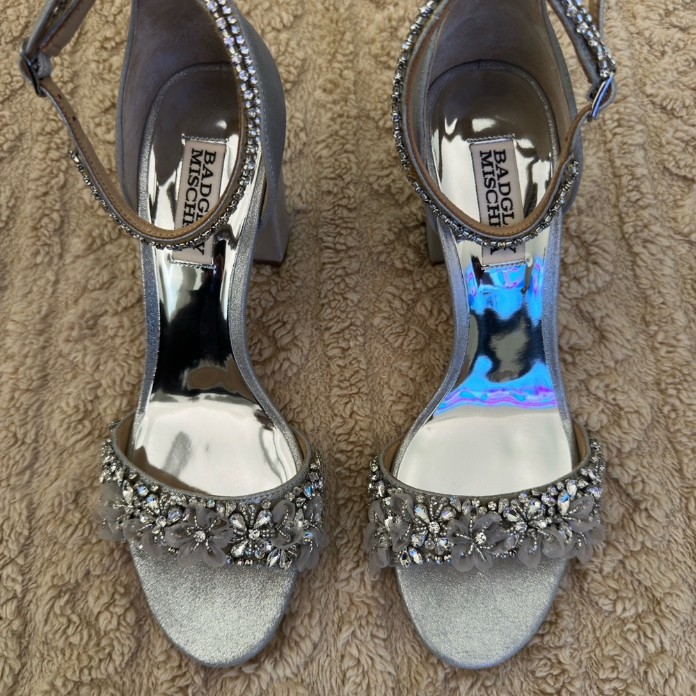 Badgley Mischka Silver Crystal Women's Heels Sz 7. - Picture 6 of 9